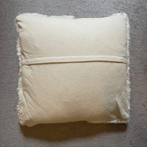 H&M Accents Hm Boucle Modern Abstract Pillow Poshmark